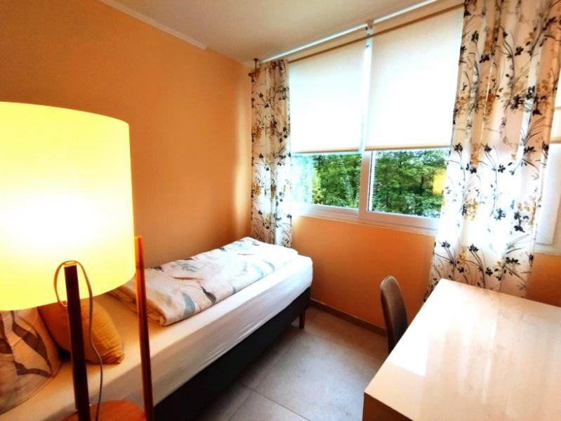 River View Near Frankfurt -- 3 Zimmer -- 4 Betten Und 1 Groesse Schlafcouch Hainburg Bagian luar foto