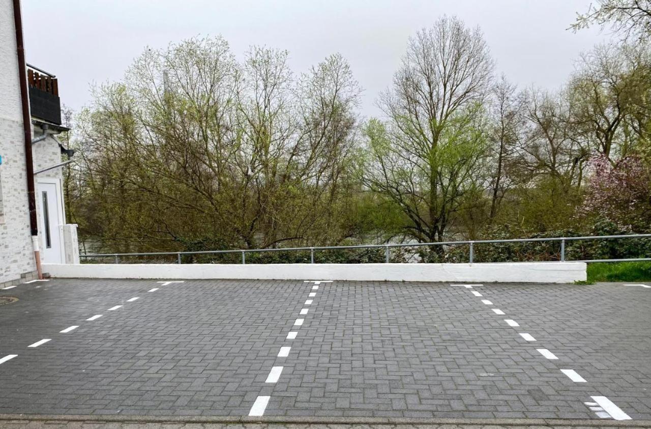 River View Near Frankfurt -- 3 Zimmer -- 4 Betten Und 1 Groesse Schlafcouch Hainburg Bagian luar foto